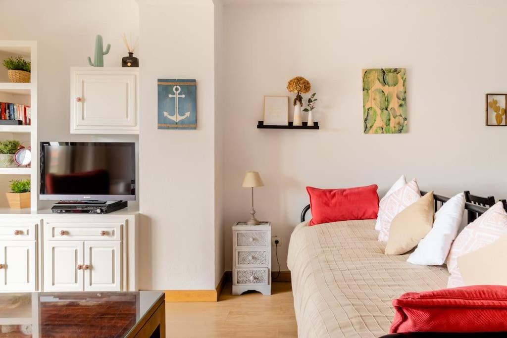 Casa De Las Flores - Apartamento Con Jardin Privado Frente A La Playa De Comillas Esterno foto