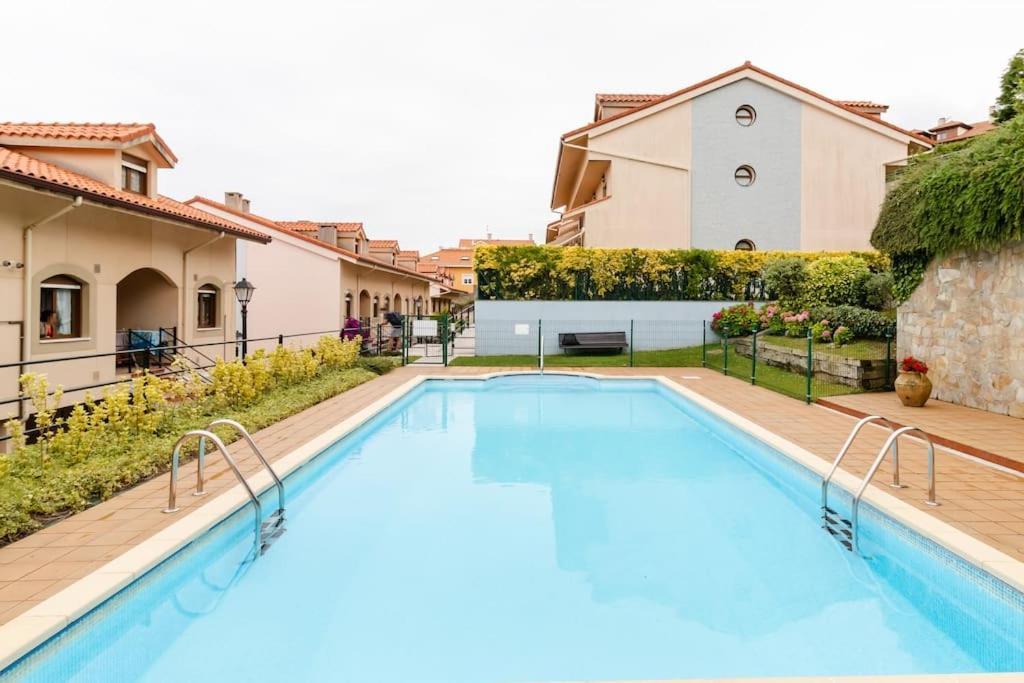 Casa De Las Flores - Apartamento Con Jardin Privado Frente A La Playa De Comillas Esterno foto