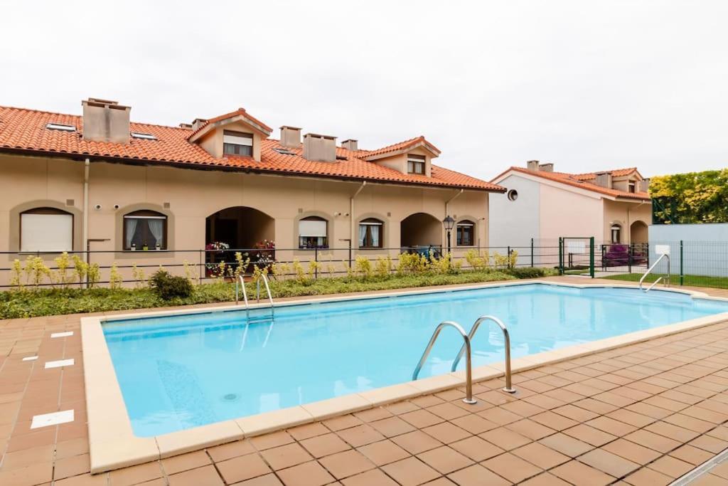 Casa De Las Flores - Apartamento Con Jardin Privado Frente A La Playa De Comillas Esterno foto