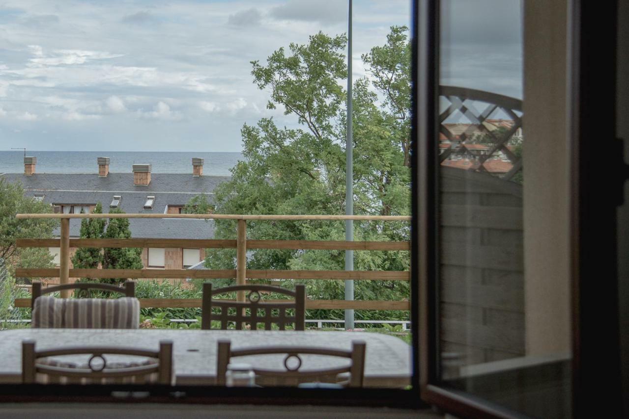 Casa De Las Flores - Apartamento Con Jardin Privado Frente A La Playa De Comillas Esterno foto